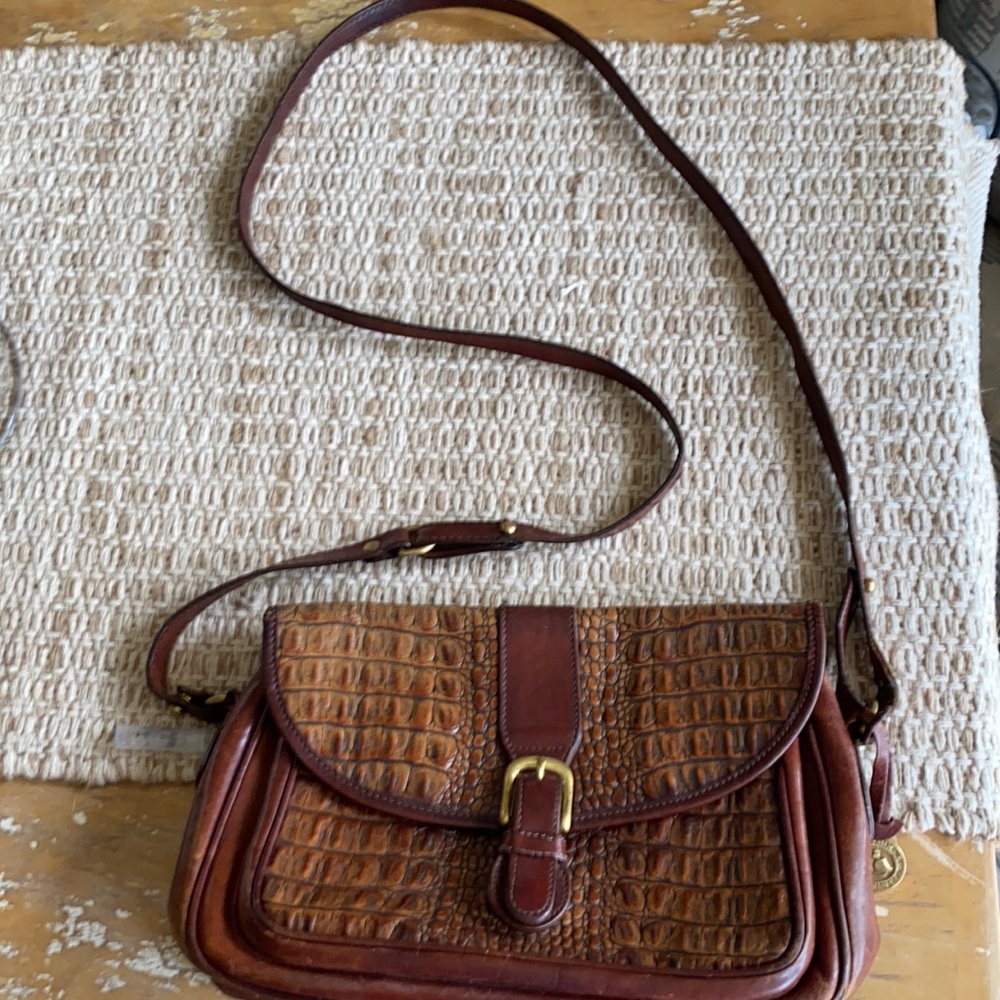 Brahmin alligator crossover bag